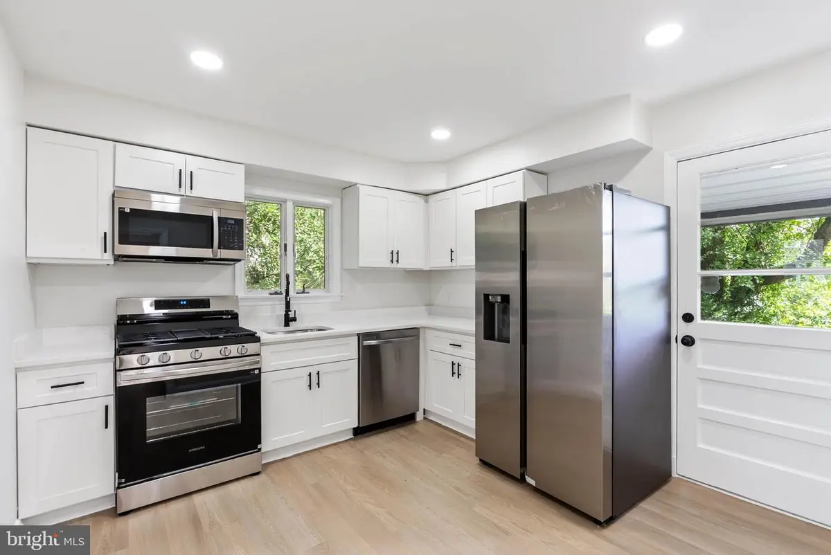 2620 Matthews Dr, Parkville, MD 21234 - #1