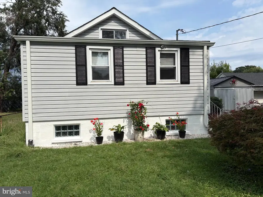 906 Meadow Ave, Baltimore, MD 21222 - #2