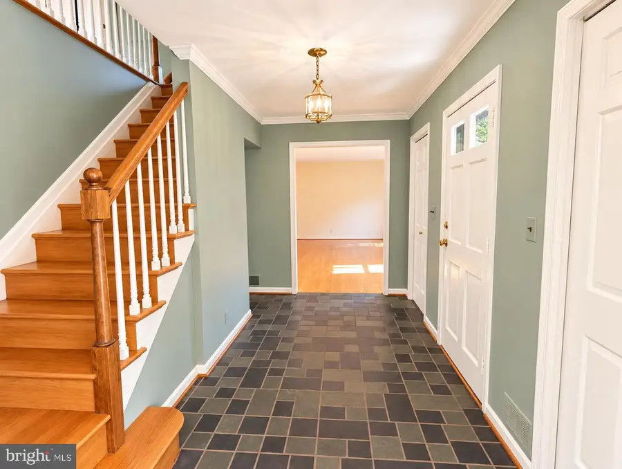 111 Nob Hill Park Dr, Reisterstown, MD 21136 - #3
