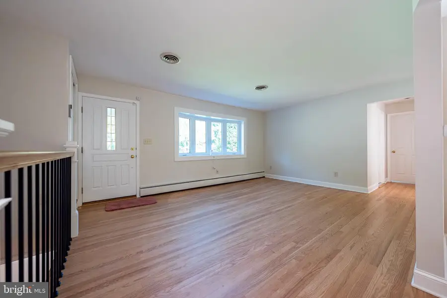 9921 Richlyn Dr, Perry Hall, MD 21128 - #3