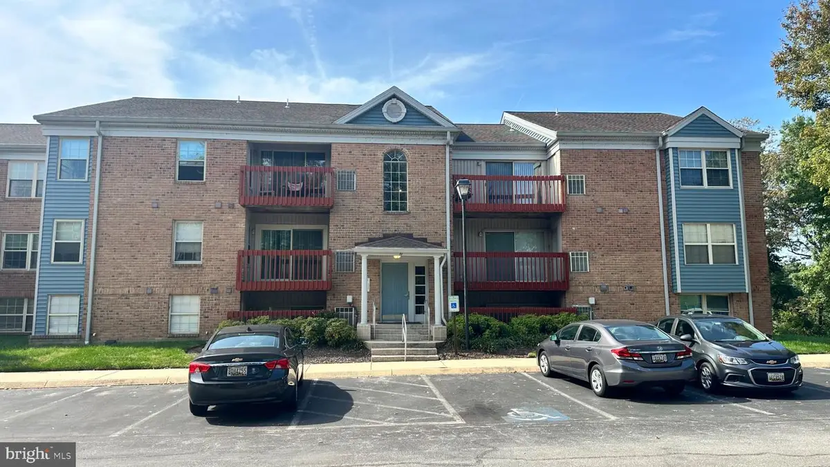 10 Cloverwood Ct #204, Essex, MD 21221 - #1