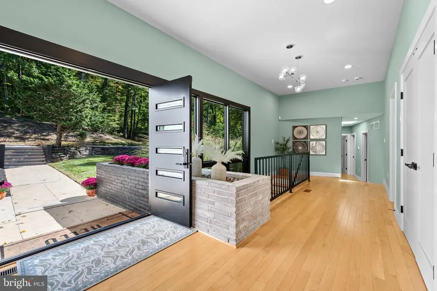 8 Caveswood Ln, Owings Mills, MD 21117 - #3