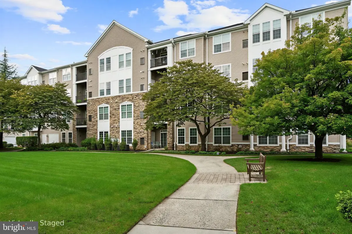 7201 Travertine Dr #201, Baltimore, MD 21209 - #1