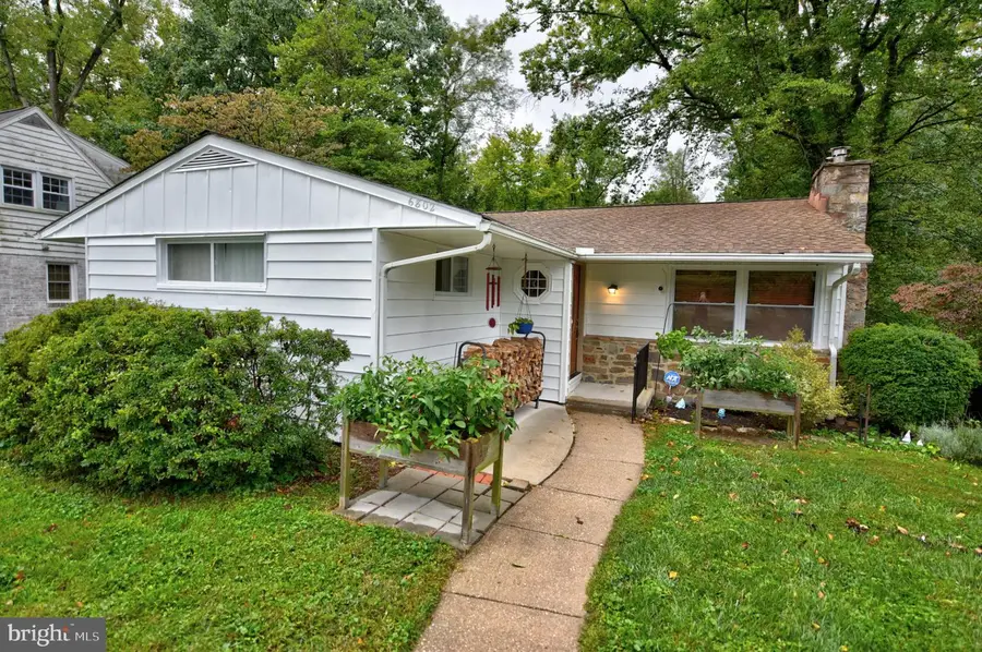 6802 Glenkirk Rd, Baltimore, MD 21239 - #2