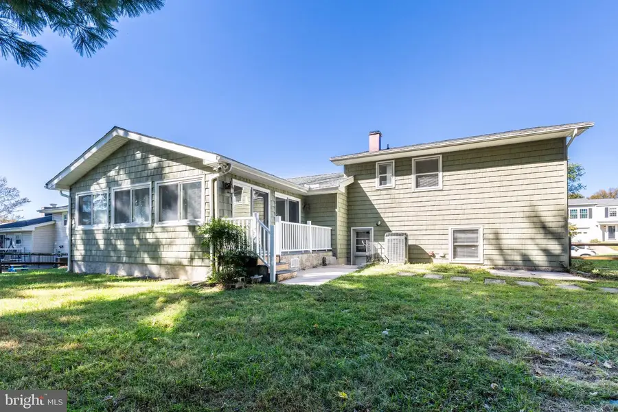 10709 Lancewood Rd, Cockeysville, MD 21030 - #2