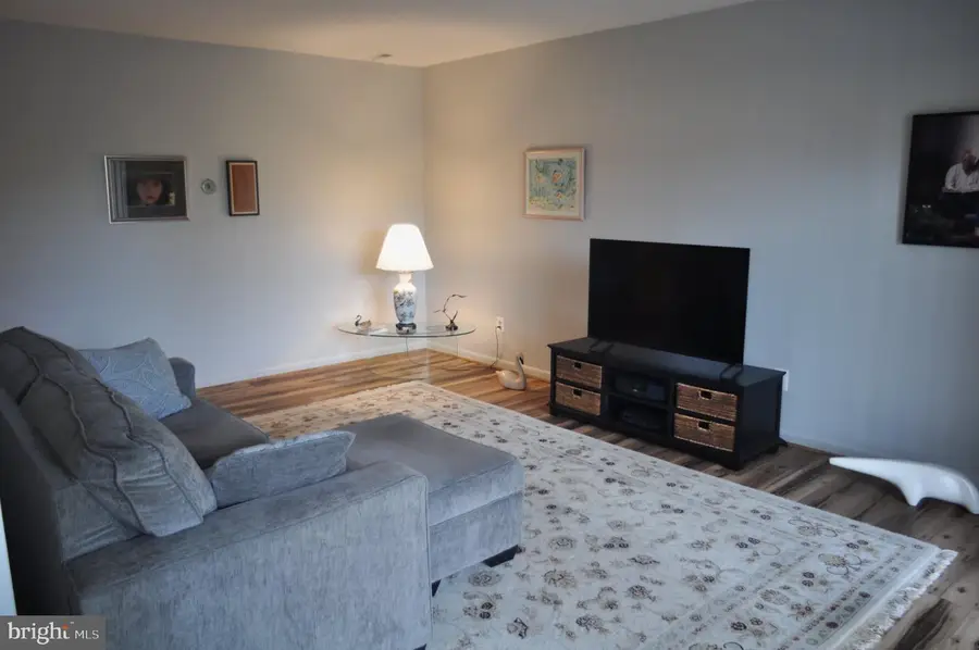 2 Ballindine Ct #202, Lutherville Timonium, MD 21093 - #3