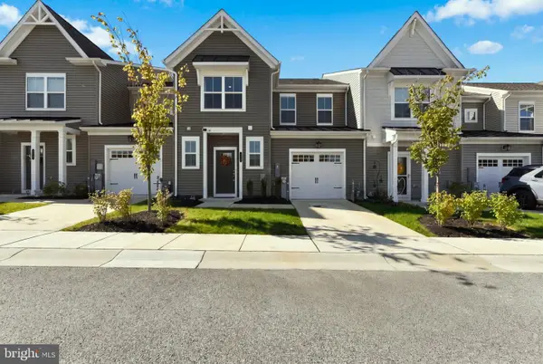 4279 Market Place Dr #14, PERRY HALL, MD 21128