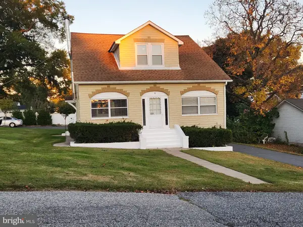 3 Eyring Ave., ESSEX, MD 21221
