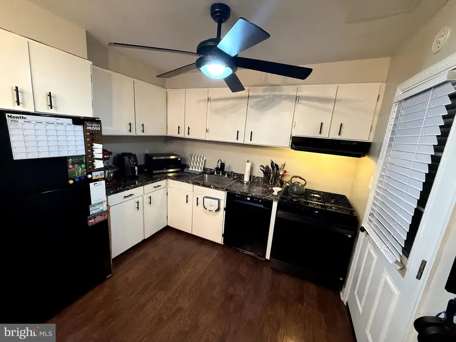 1529 Hopewell Ave, Essex, MD 21221 - #2