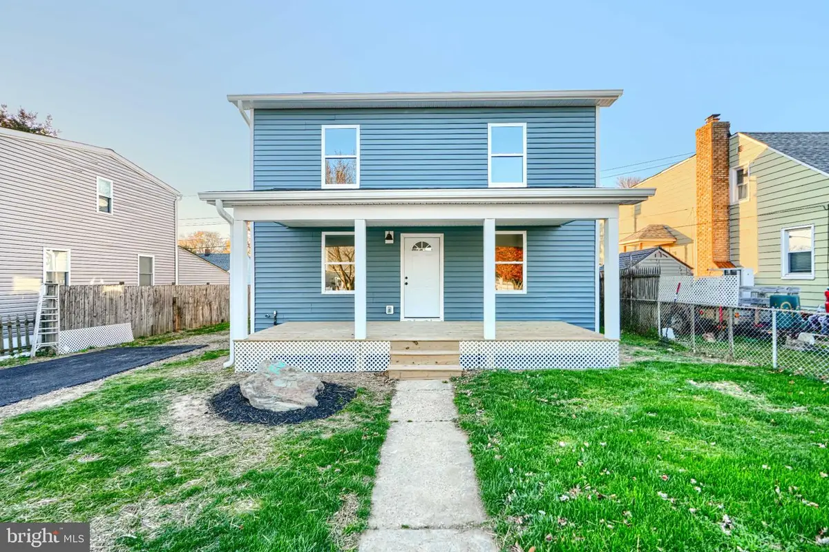 9 Avenal Rd, Essex, MD 21221 - #1