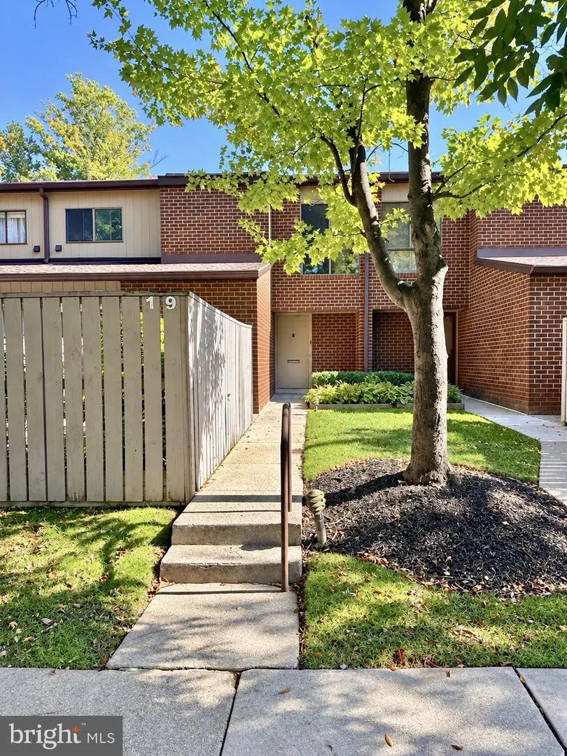 19 Saddle Ct, Pikesville, MD 21208 - #1