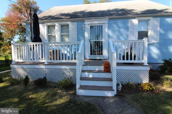 22 Village Rd, BALTIMORE, MD 21208