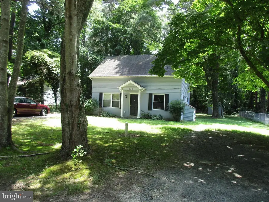 422 Lessin Dr, Lusby, MD 20657 - Image #2