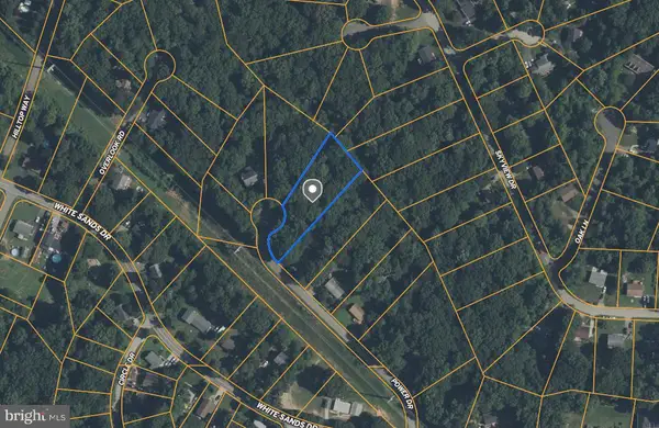 8248 Power Dr, LUSBY, MD 20657