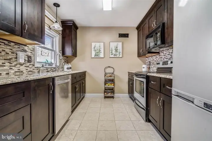 12128 Long Wolf Ln, Lusby, MD 20657 - #3