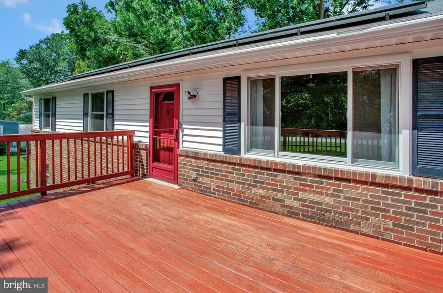 35 Walton Rd, Huntingtown, MD 20639 - Image #2