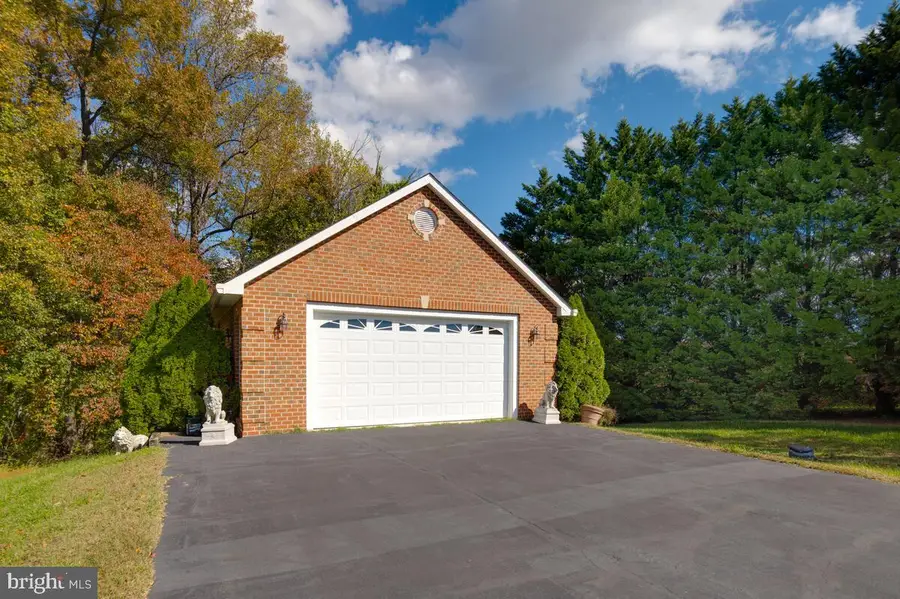 215 Hoile Ln, Huntingtown, MD 20639 - Image #3