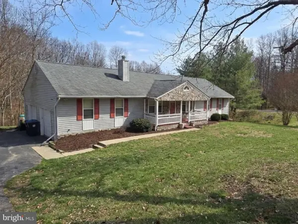 8261 Frances Ln, OWINGS, MD 20736