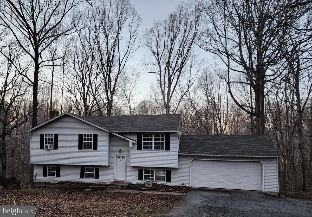 8850 Falling Leaf Dr, Owings, MD 20736 - Image #1
