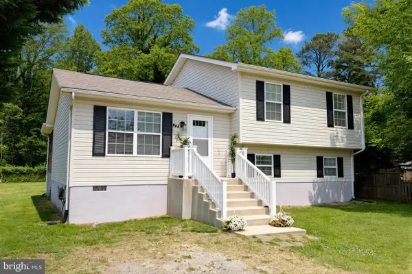 966 Crystal Rock Rd, LUSBY, MD 20657