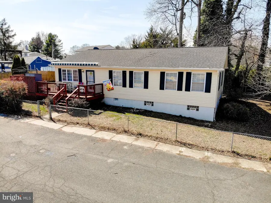 8328 D St, Chesapeake Beach, MD 20732 - #3