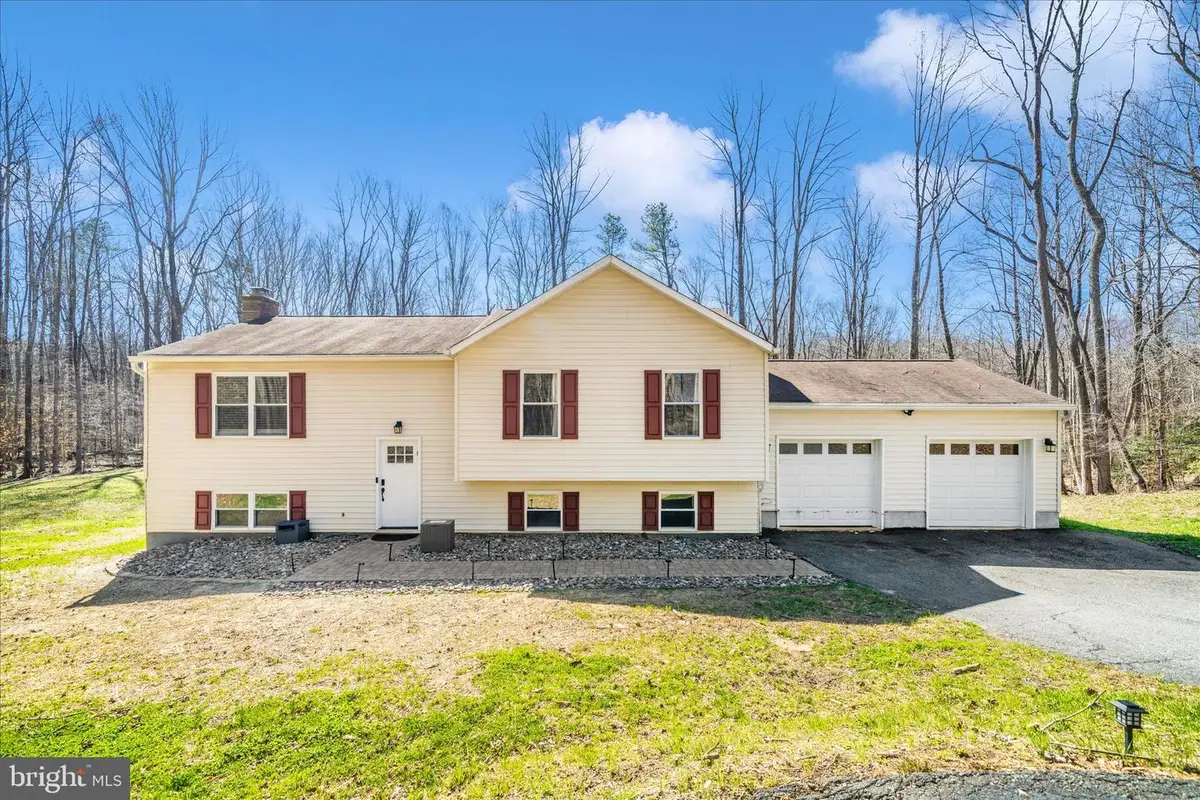 3860 Moonbeam Ave, Huntingtown, MD 20639 - #1