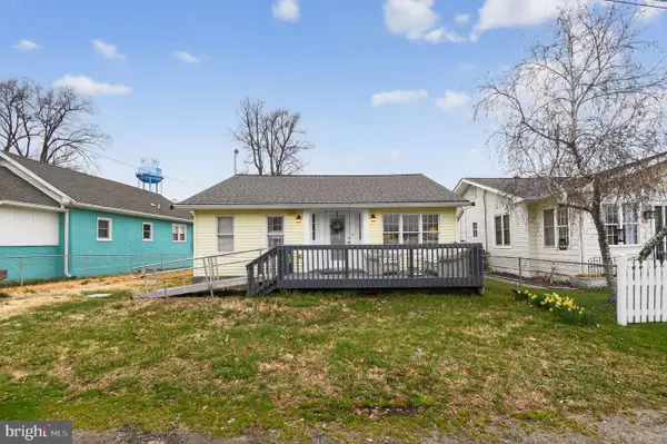 4040 9th St, NORTH BEACH, MD 20714