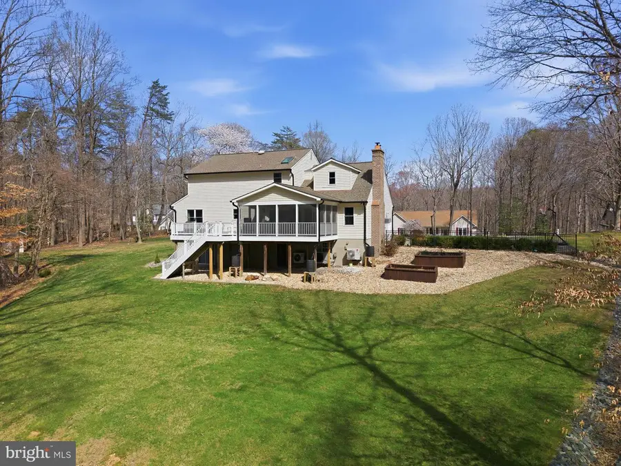 860 Carson Rd, Huntingtown, MD 20639 - #3