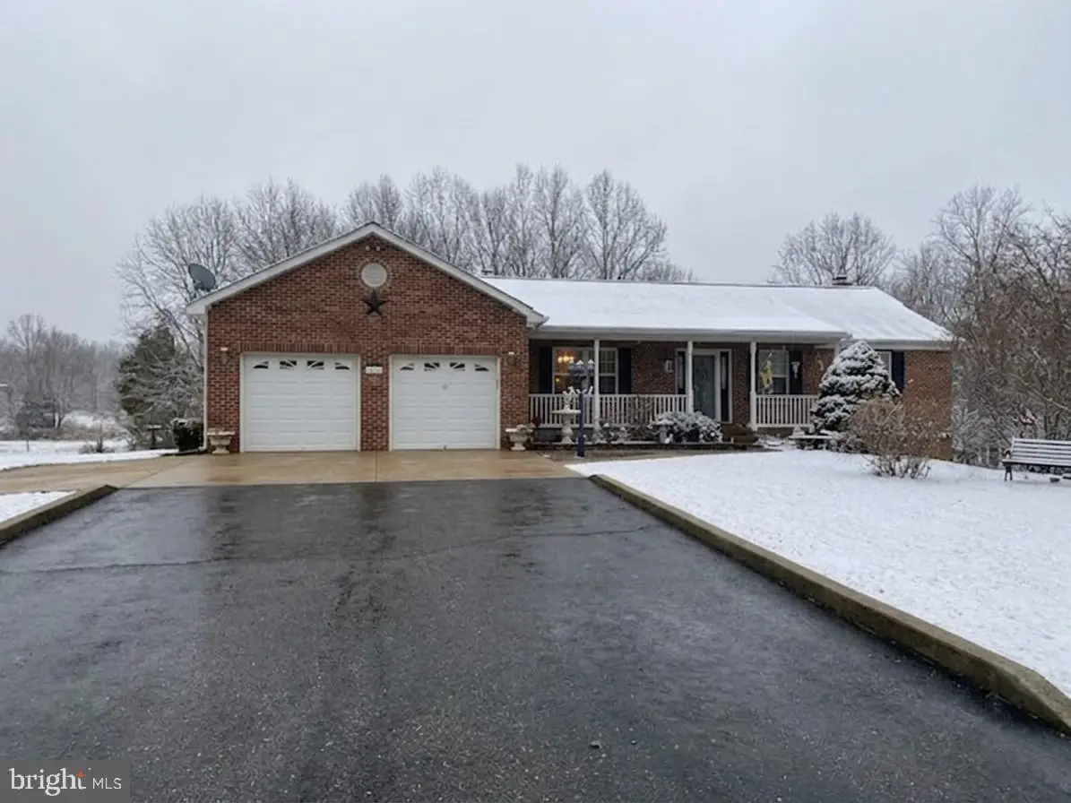 9015 Woodland Way N, Owings, MD 20736 - #1