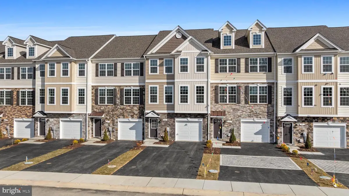 74 Potomac Ct, Prince Frederick, MD 20678 - #1