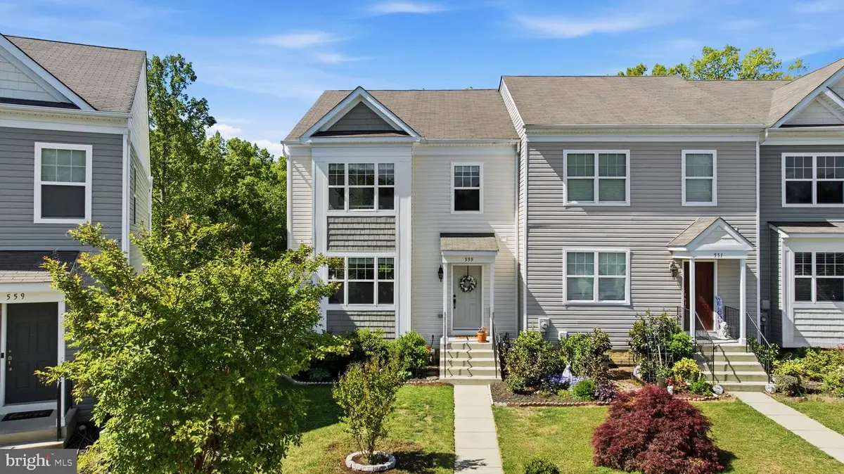 555 English Oak Ln, Prince Frederick, MD 20678 - #1
