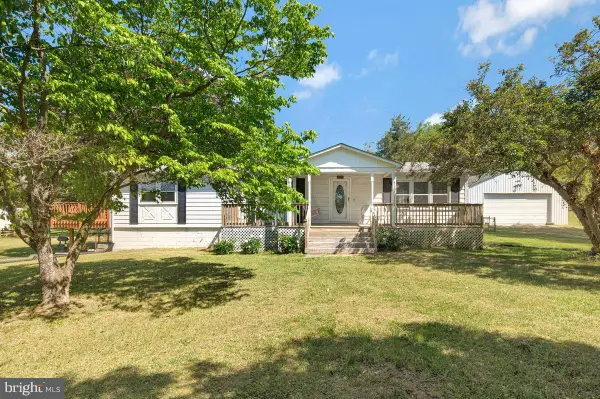 2020 Woods Rd, SAINT LEONARD, MD 20685