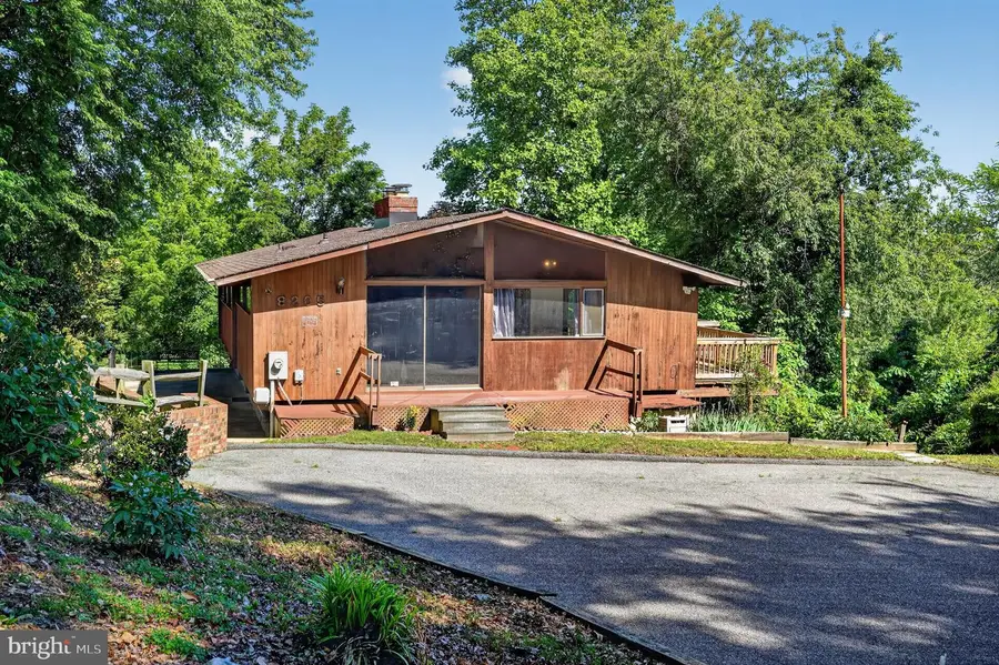 8205 F St, Chesapeake Beach, MD 20732 - #2