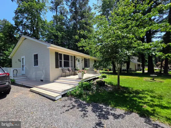 852 Whispering Pine Cir, LUSBY, MD 20657