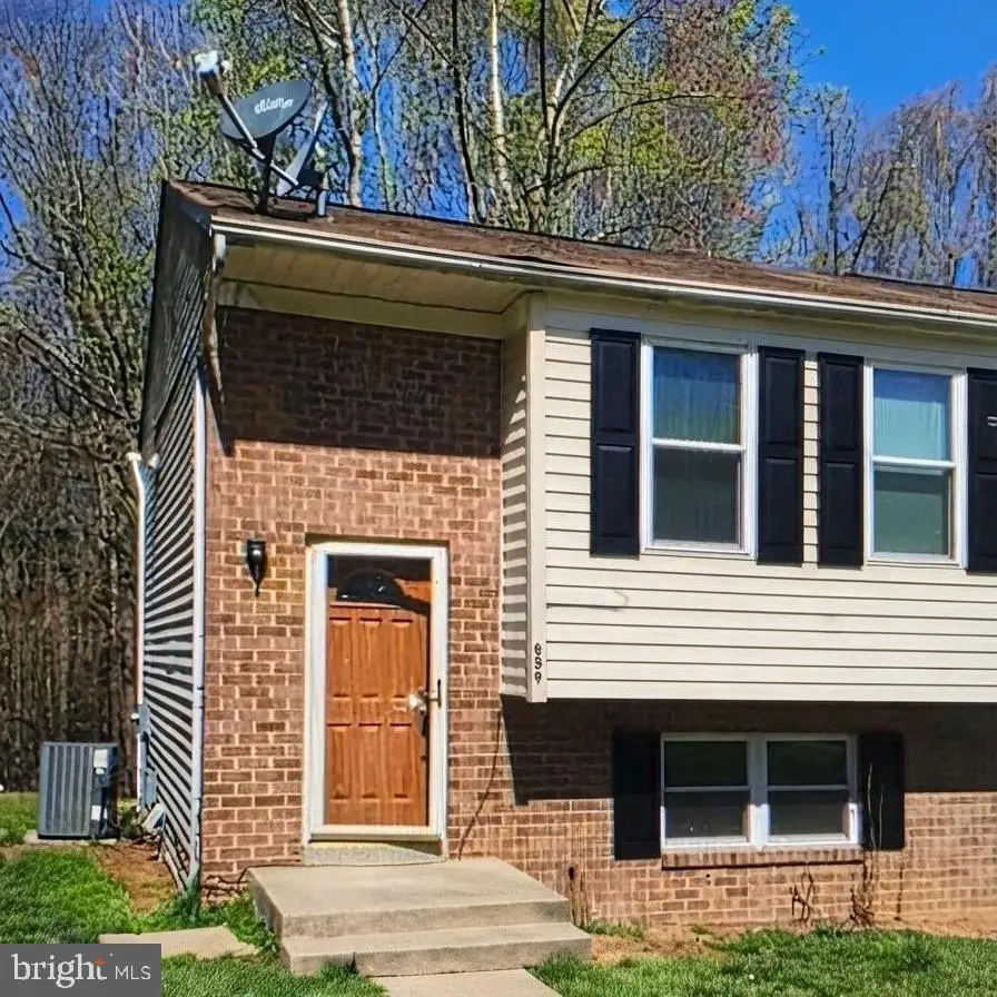 829 Calvert Towne Dr, Prince Frederick, MD 20678 - #1