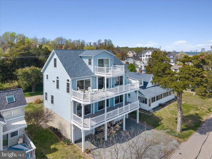 2818 Beach Dr, Huntingtown, MD 20639 - #2