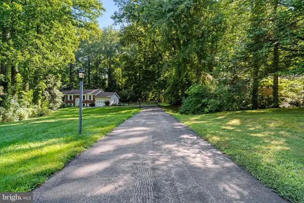 8819 Lafayette Dr, OWINGS, MD 20736