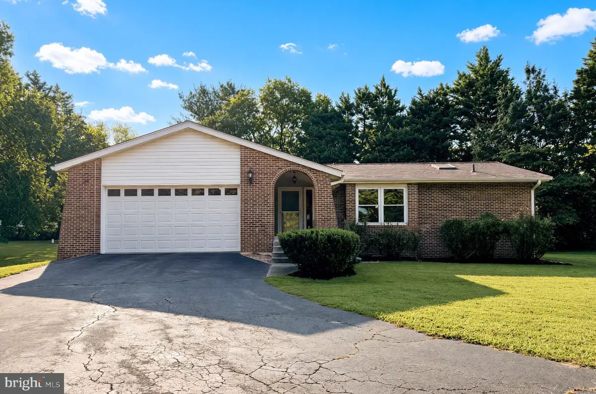 6430 Dant Dr, Owings, MD 20736 - #1
