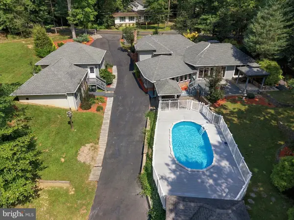 12379 Algonquin Trl Trl, LUSBY, MD 20657