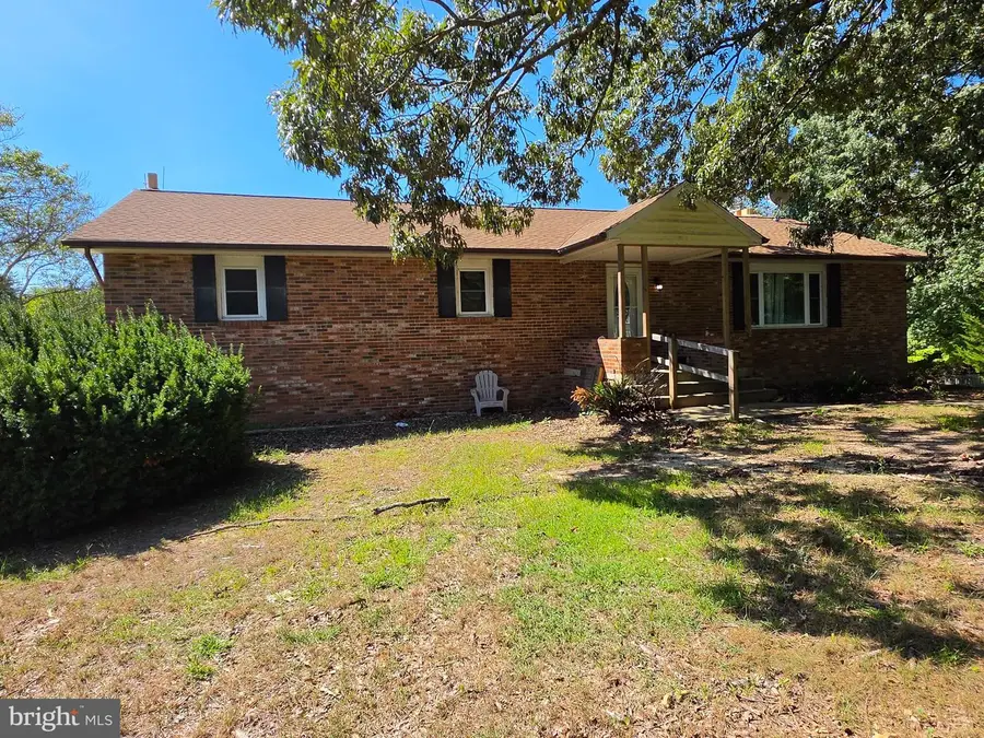 5865 Mackall Rd, Saint Leonard, MD 20685 - #2