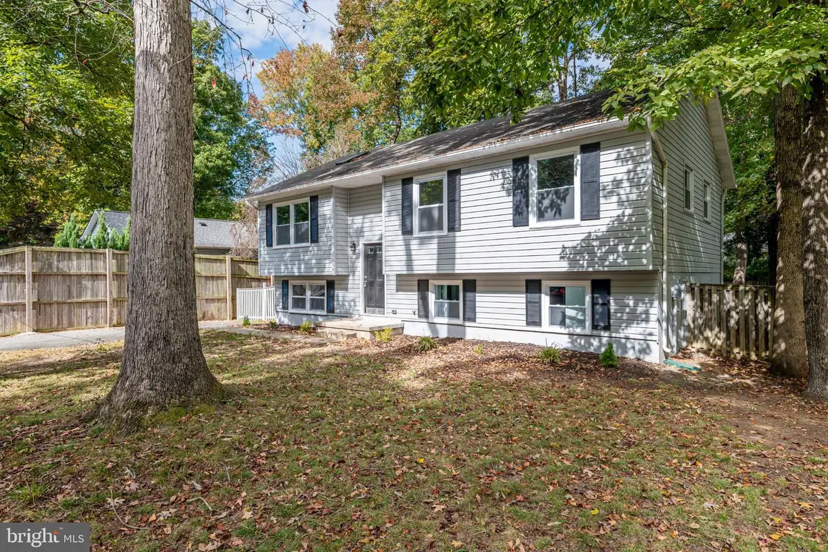 654 Grenada Ln, Lusby, MD 20657 - #1