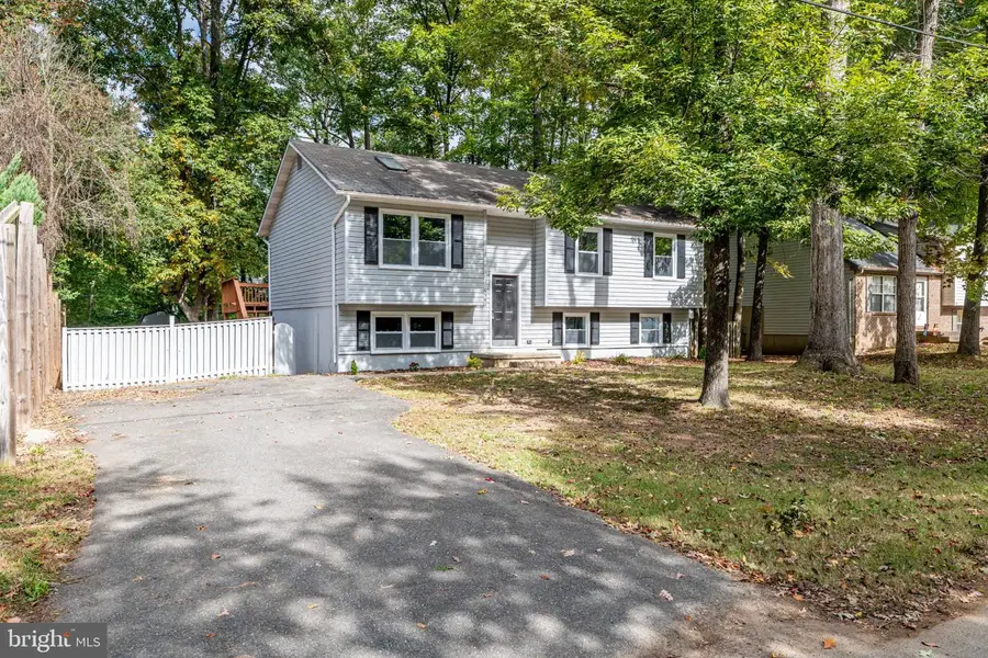 654 Grenada Ln, Lusby, MD 20657 - #3