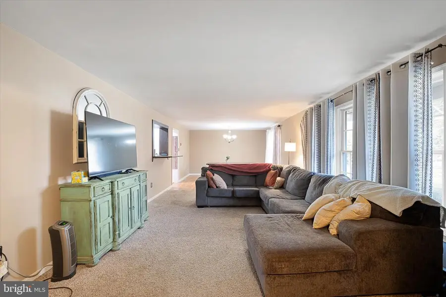 30 E Rosemont Cir, Elkton, MD 21921 - Image #3