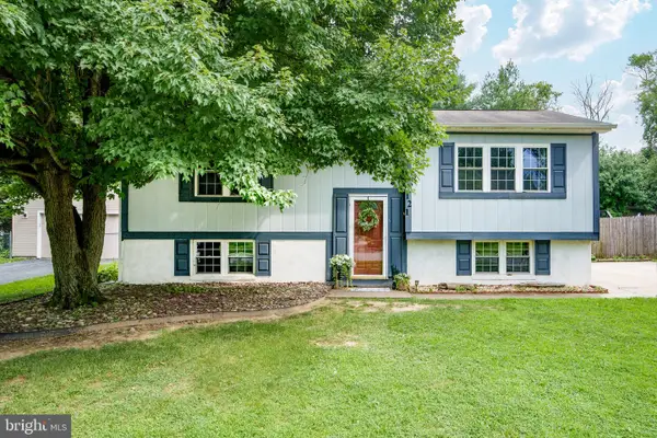 121 S Tartan Dr, ELKTON, MD 21921