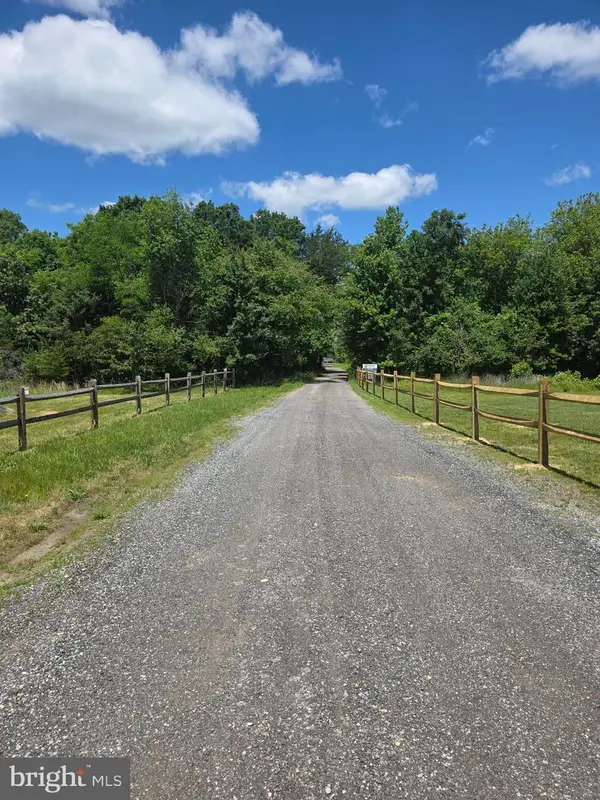 Jermaine Pl, WALDORF, MD 20603