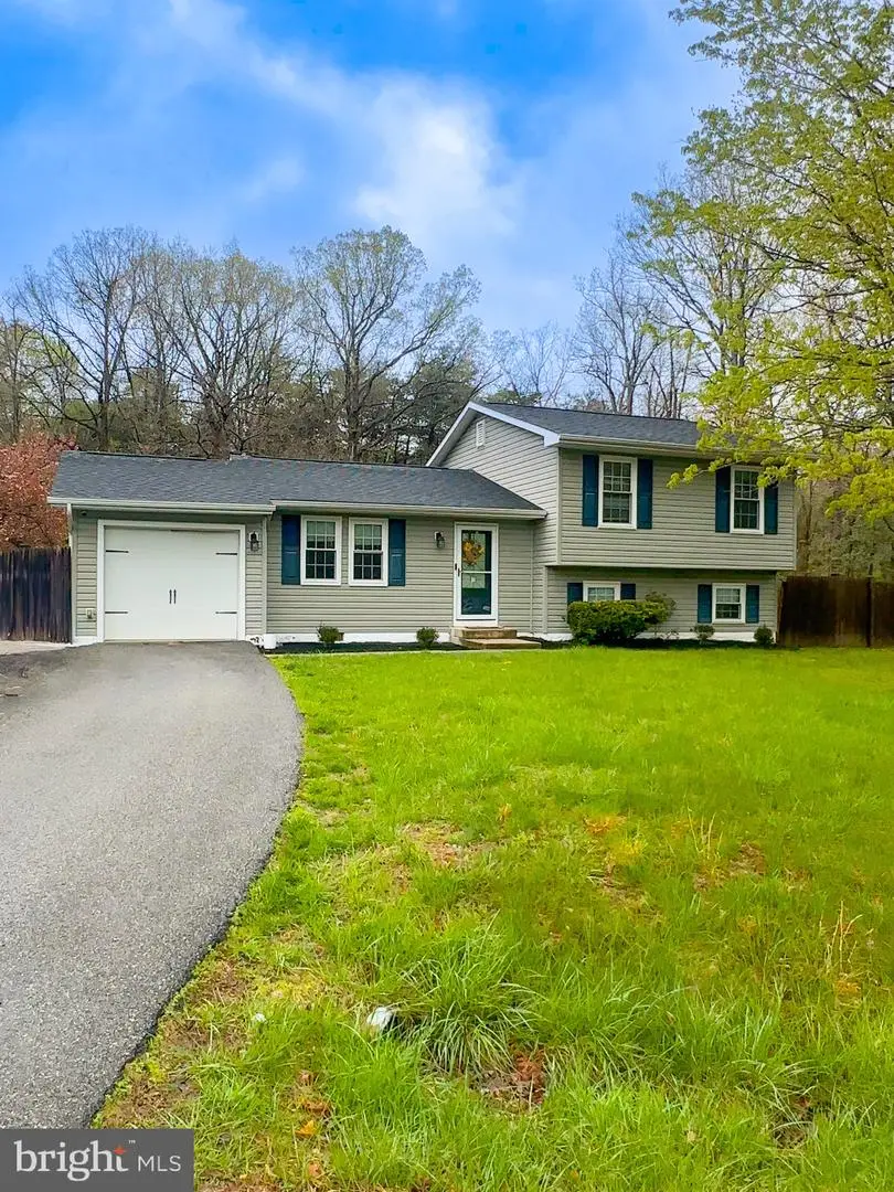 2204 Holly Oak Ct, Waldorf, MD 20601 - Image #1