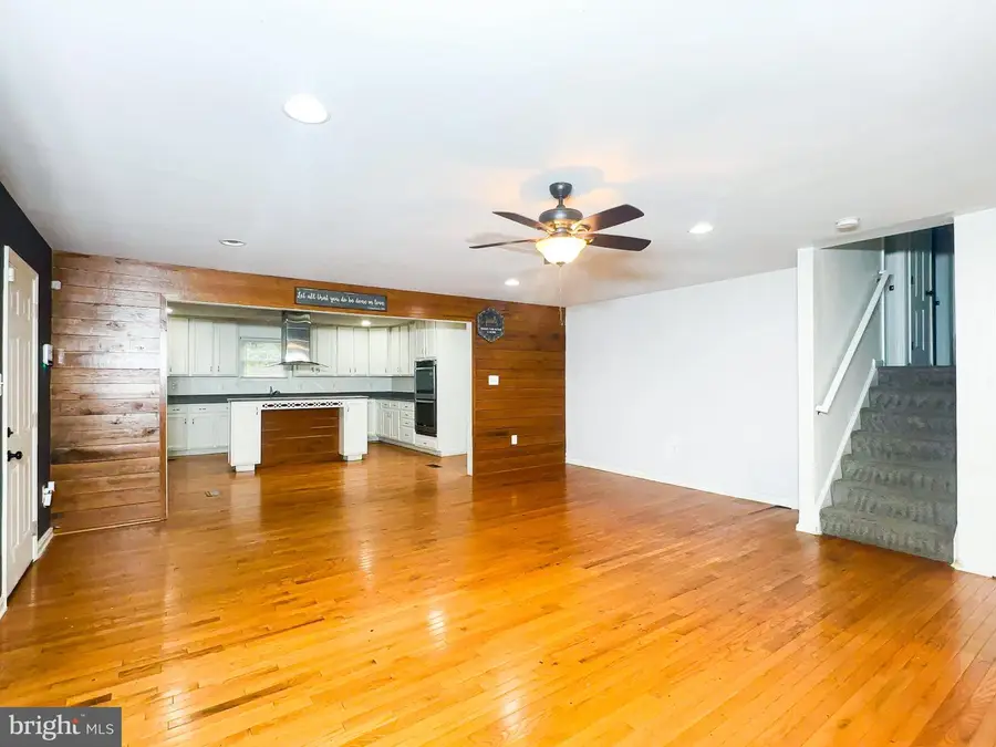 2204 Holly Oak Ct, Waldorf, MD 20601 - Image #2