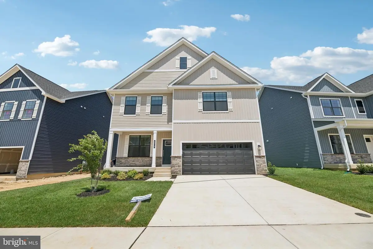 672 Hoot Owl Ln, La Plata, MD 20646 - Image #1