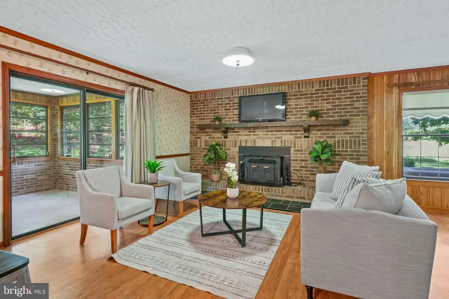 10918 Timothy Ct, White Plains, MD 20695 - Image #2