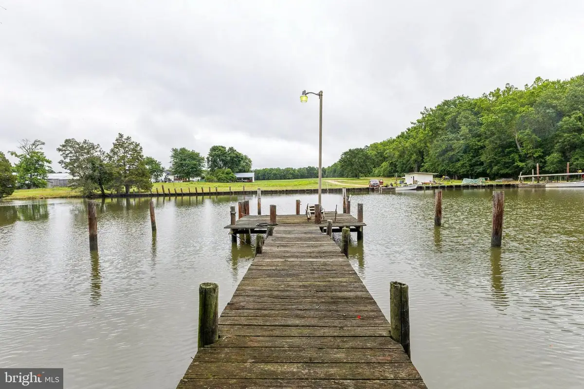 13700 Waverly Point Rd, Newburg, MD 20664 - Image #1